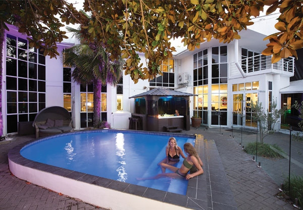 One-Night Stay for Two People in a Superior Room incl. Buffet Breakfast, Drink Vouchers, Unlimited WiFi & Late Checkout