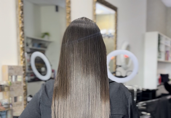 Frizz-Free Keratin Smoothing Hair Treatment incl. Shampoo, Head Massage, Blowout & Trim