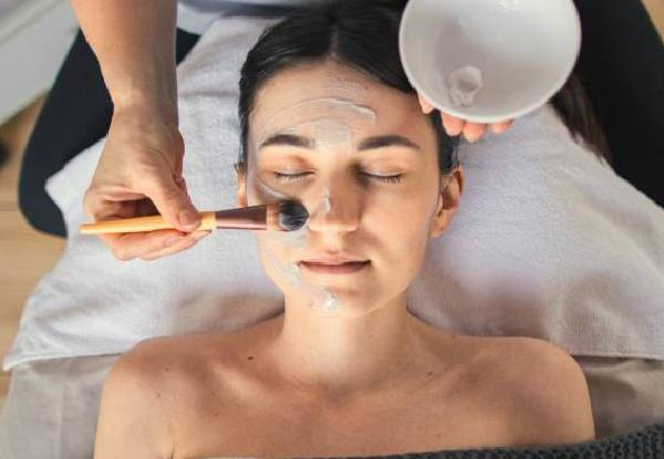 Eye Trio & 30-Minute Relaxing Facial
