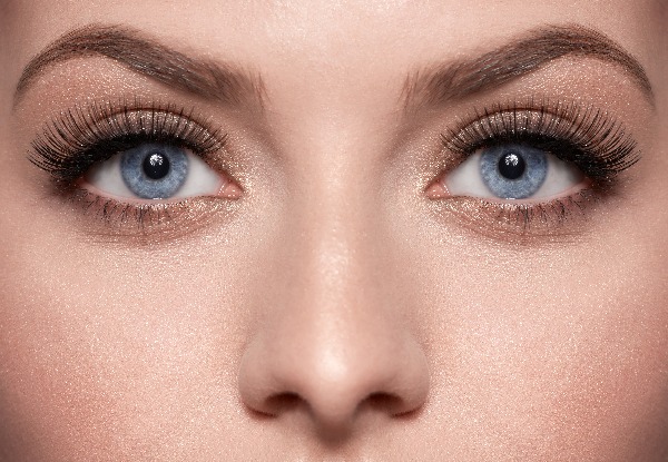 Full Set of Classic Silk Eyelash Extensions for One Person - Option for Russian Volume 5D Eyelash Extensions