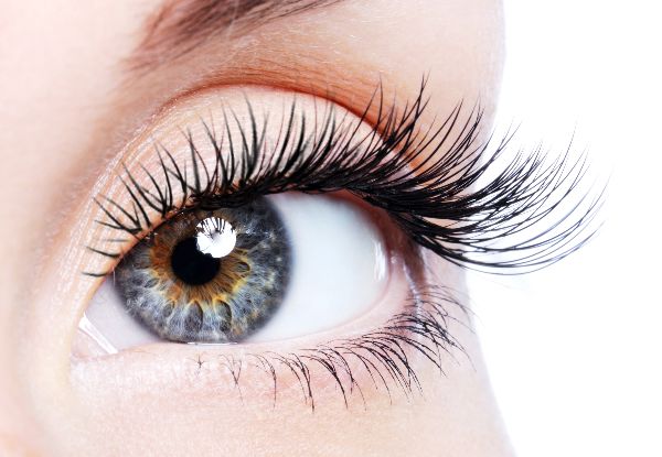 Full-Set of Eyelash Extensions