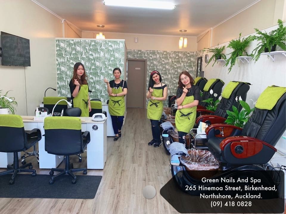 GREEN NAILS & SPA