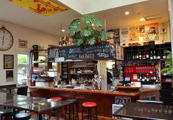 Kelburn Village Pub