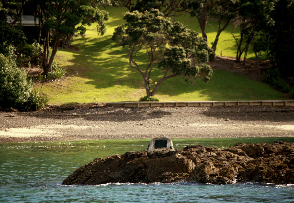 Explore - Deep Water Cove & Island Hop on Hop off Ferry