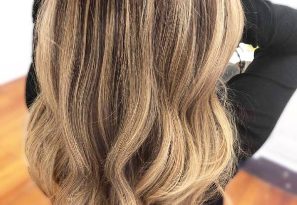 Hair Colouring Package - Half Head of Foils