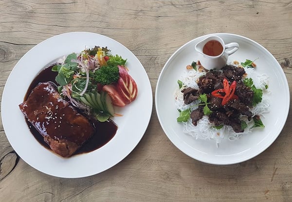 Dining Experience for Lunch or Dinner for Two People incl. Two Mains & Two Glasses of House Wine or Beer - Options for up to Six People