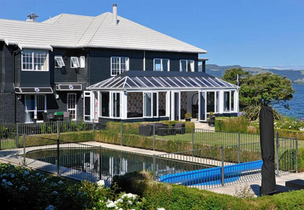 Black Swan Lakeside Boutique Hotel