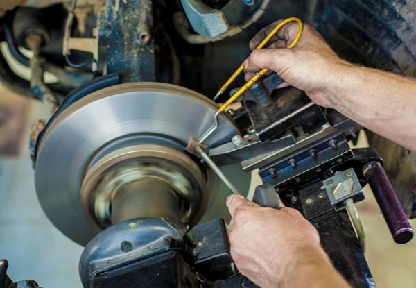 Front or Back Brake Pads incl. Fitting