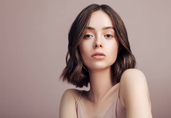 Cut, Blow Wave & In-Salon Treatment for Collar-Length Hair - Option for Shoulder-Length Hair
