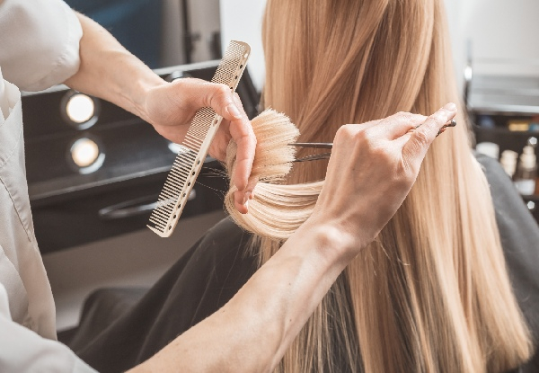 Ultimate Style Cut Deal incl. Shampoo, Style Cut, Blow-Dry & Iron Finish, Option to add Kerastase Fusio Treatment