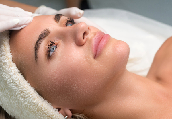 Eyecare Package for One Incl. Lash Lift & Eyebrow Shape - Options to Add Brow Tint, Lash Tint & Brow Lamination