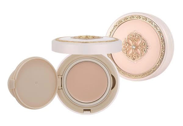 $32 for a MISA Geum Sul Vitalizing BB Cake Available in Two Shades