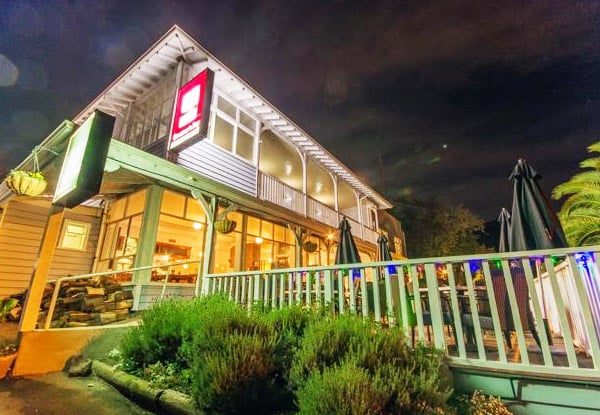 From $139 for One Night for Two People incl. $40 Dining Voucher, Bottle of Wine, Breakfast & Late Checkout (value up to $255)