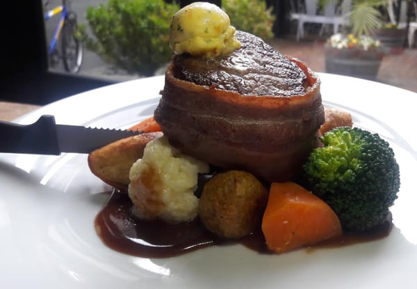 Shared Entree & Two Main Meals from the New Set Menu - Valid for Dinner Only