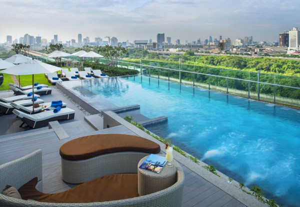 Per Person Twin Share Eight-Day Romantic Getaway in Bangkok incl. Attractions, Transfers, Accommodation & Breakfast - Option for Three- or Four-Star Hotels