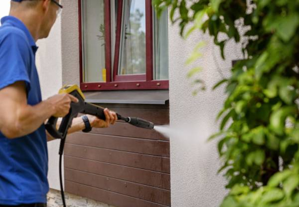 Professional Housewash for a Single Level Two- or Three-Bedroom House - Options for Larger Homes & Two Storied Homes Available