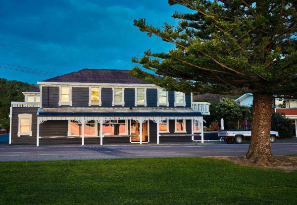 Two-Night Winter Wonder Kaikoura Getaway in a Deluxe Courtyard Room for Two People incl. Free Wifi & Parking