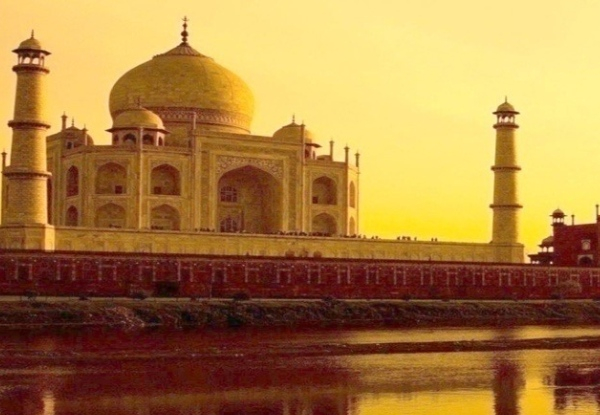 Per Person, Twin Share 11-Day India’s Golden Triangle with Varanasi Tour – Choose your departure date! incl. Domestic flight, Airport Pick-Up and Drop Off, Sightseeing Tours in all Cities, Sunrise Boat Tour on the Ganges, Farewell Dinner and More