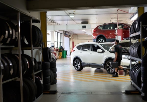 Honda EssentialCare+ Service 35-Point Check incl. Genuine Oil & Filter Change for Used Honda Vehicles 7 Years Old & Older - Available at Four Auckland Honda Stores - Limited Time Sale — photo 5
