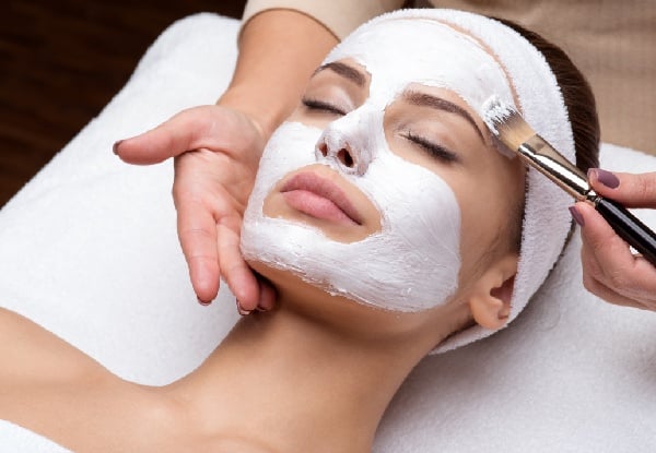 90-Minute Shine Pamper Package incl. 30-Minute Back Massage, Mini Facial & Eye Trio (Brow Shape, Lash & Brow Tint) at UBeauty Sanctuary