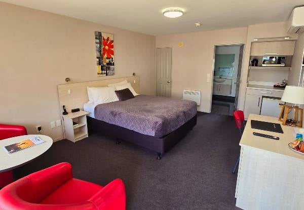 One-Night Stay at Carramar Motor Inn Palmerston North for Two People - Option for Executive Studio or Executive Suite — photo 4