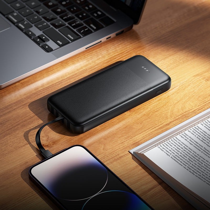 Titan PowerUp 10000mAh Power Bank with 4 Built-In Cables — photo 2