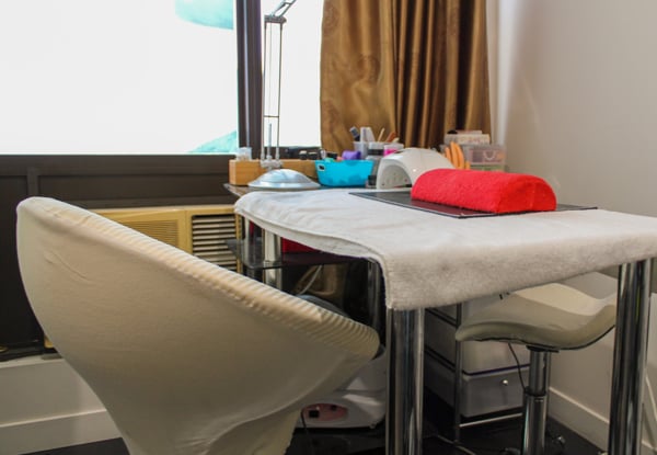 120-Minute Luxurious Pamper Package incl. Back Scrub, Back Massage, Facial & Options for Express Pedicure or Signature Deep Clean - Option for Two People — photo 4