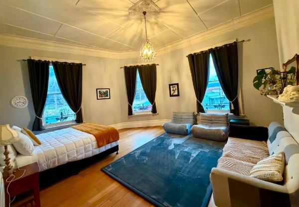 One-Night Lawrence Otago Stay for Two or up to Six Guests incl. Continental Breakfast at The Historical Bank House — photo 2