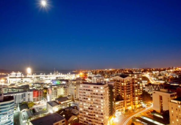 One-Night 4.5 Star Auckland Stay for Two in a One-Bedroom Apartment incl. Buffet Breakfast, $50 Food & Beverage Credit, & Car Parking — photo 4