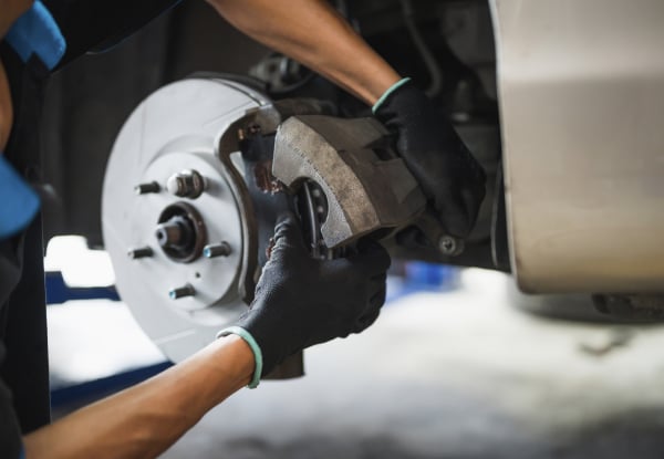 Front or Rear Brake Pad Replacement with Quality Ceramic Brake Pads incl. Fitting - Option for Both — photo 3