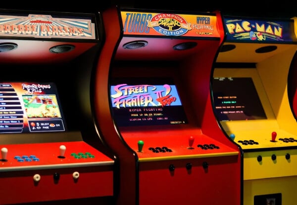 Weekend Family Fun Group Pass incl. 5 All You Can Play Passes - Option for 10 Passes - Valid Saturdays & Sundays 12pm-6pm