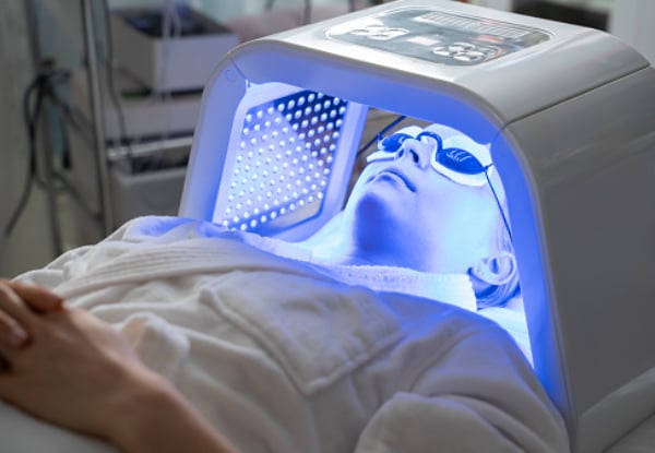 30-Minute Microdermabrasion or Chemical Peel for One Person - Options to incl. LED Light Therapy, 45-Minute Session, & for Two Sessions — photo 3