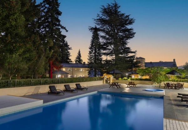 Hanmer Springs One-Night Getaway for Two People incl. Entry to Hanmer Springs Thermal Pools, Breakfast & Free Parking - Snug, The Edit, Double Take, or Greenhouse Rooms Available - Valid Sunday to Thursday Nights — photo 5