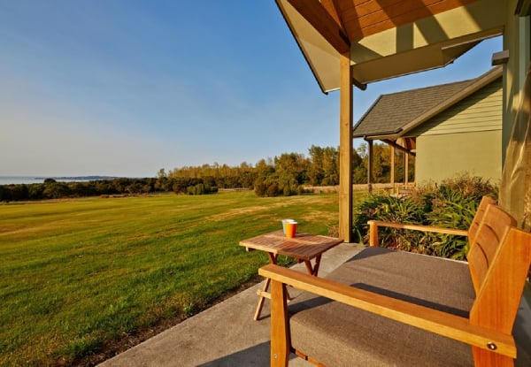 Two-Night Koura Bay Golf Resort Spring Special - Kaikoura Stay for Two People in a Studio Room - incl. Breakfast Pack & Unlimited Green Fees — photo 4