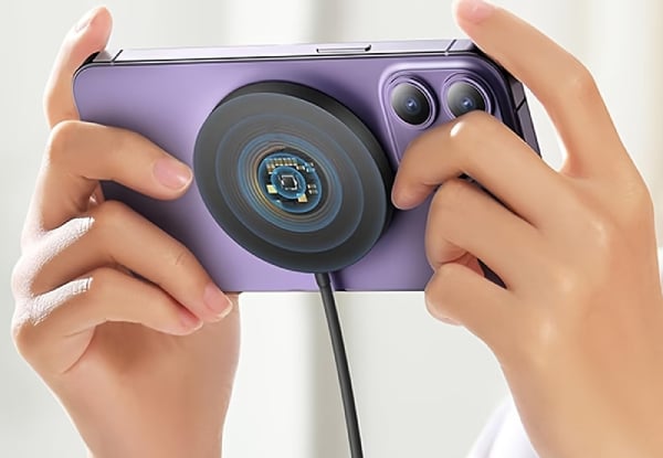 Titan 15W Magnetic Wireless Fast Charger - Compatible with iPhone & AirPods — photo 4