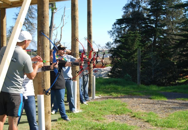 One-Hour Target Archery Session for Four People incl. Bow, Arrows & Arm Guard - Options for up to Ten People - Valid Weekends Only — photo 4