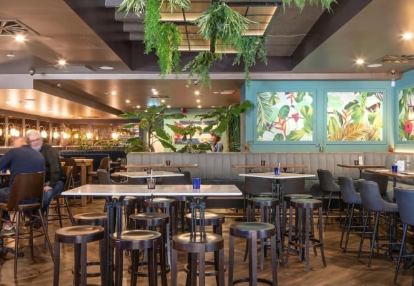 Ernesto's Restaurant & Bar