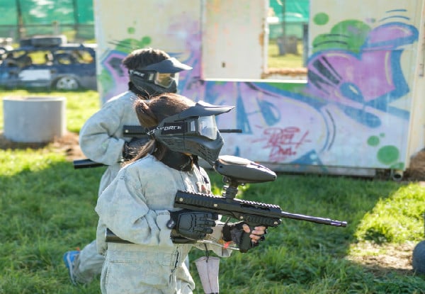 Kids Paintball Session for 10 People incl. Gun, Mask & 2000 Paintballs - Valid for 9.00am Weekend Session Only