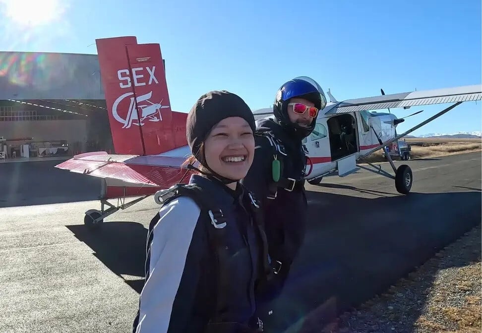 10,000ft Tandem Skydive near Mt Cook from $314.60 per Person — photo 8