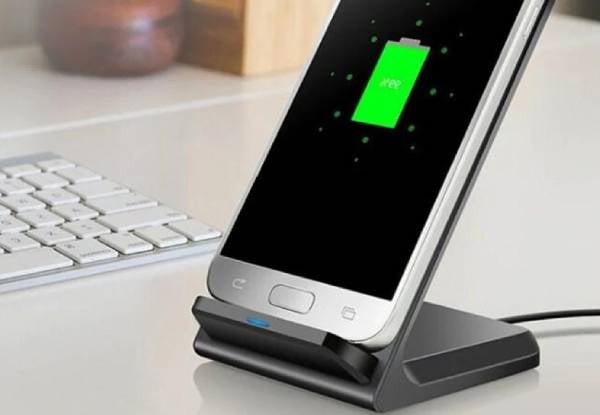 Titan Wireless Fast Charger Stand Compatible with iPhone & Android — photo 2