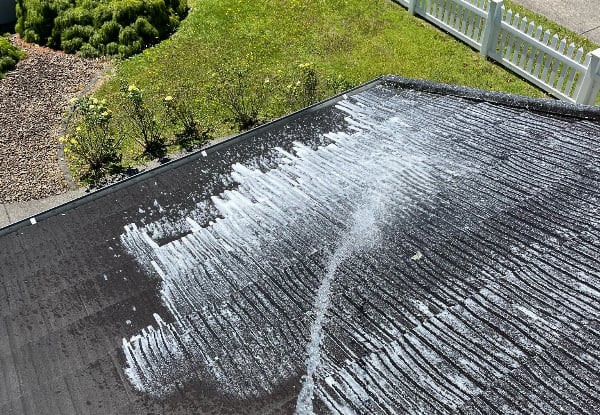 Single-Storey House Maintenance - Options for Internal & External Window Clean, Gutter Clean, or Full House Wash Maintenance Package for up to Five-Bedroom Homes — photo 9