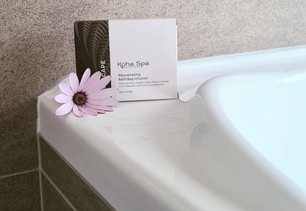 Kaka Point Luxury Spa Stay for Two People in the North Catlins incl. Late Checkout & Continental Breakfast - Option for Two or Three-Night Stay — photo 7
