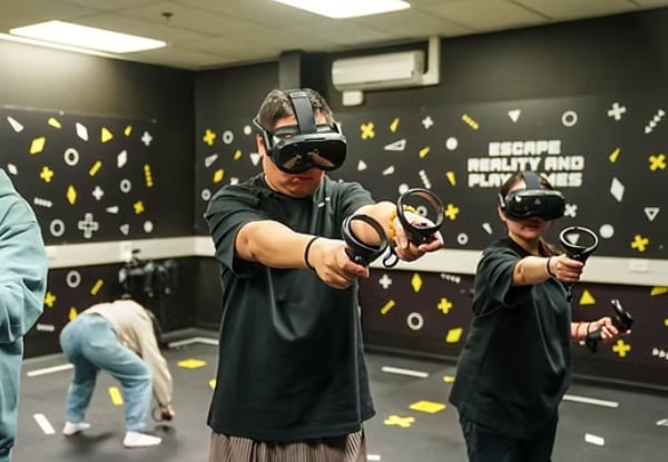 Midweek Date Night or Family Fun Indoor Escape Room & Free Roaming VR Experience in Takapuna - Options for Couples or Family — photo 4