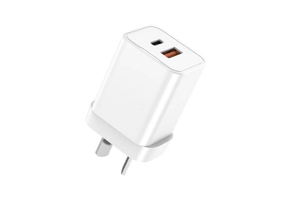 Titan 35W Ultra Fast Charger with USB-C & USB-A