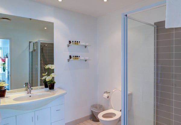 One-Night 4.5 Star Auckland Stay for Two in a Penthouse Apartment incl. Buffet Breakfast, $75 Food & Beverage Credit, In-Room Minibar & Car Parking — photo 5