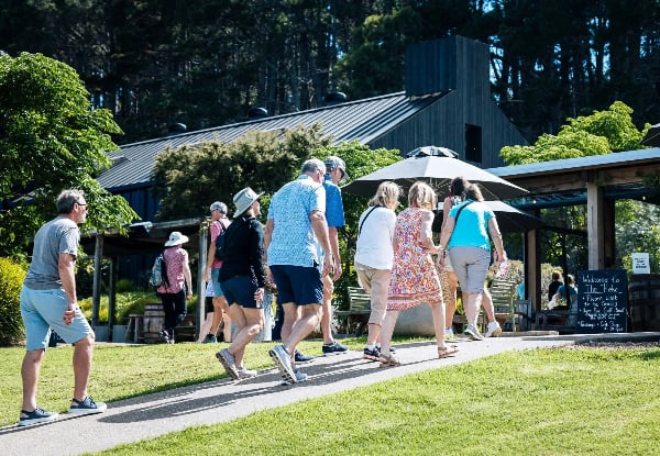 Waiheke Gourmet Food & Wine Tour with Vineyard Lunch - $341.96 per Adult — photo 10