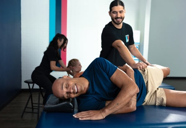 25-Minute One-On-One Assisted Stretch Session with a Flexologist at StretchLab Wellington - Option for 50-Minute Session — photo 3