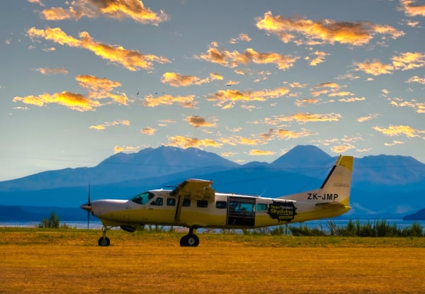 12000-Feet Tandem Skydive Package incl. $40 Voucher Towards a Camera Package or Exit Image - Option for 15000-Feet — photo 6