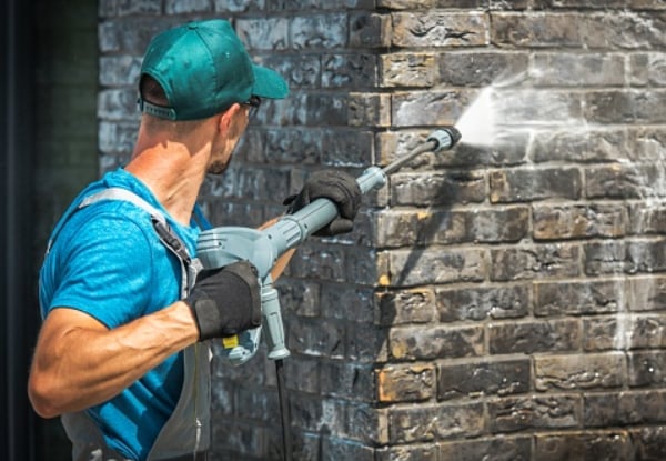Single Storey Exterior House Wash - Options for up to a Five Bedroom House or Driveway Wash
