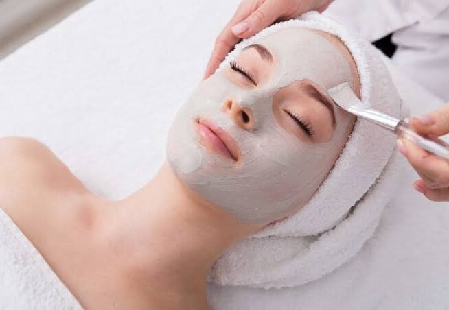 90-Minute Women's Pamper Package incl. 45-Minute Facial & 45-Minute Relaxation Massage - Three Options Available — photo 2